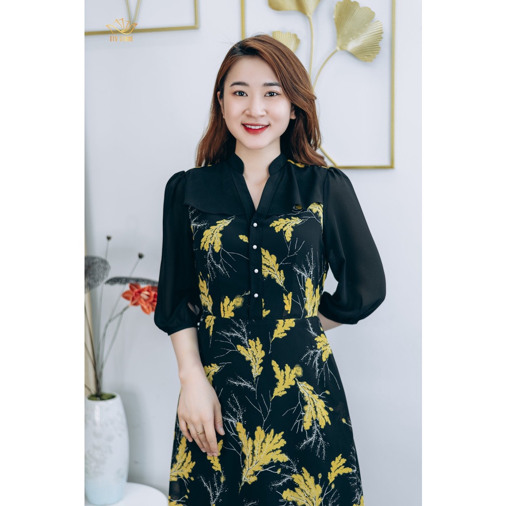 Đầm form A thiết kế TTV1303 thời trang Cổ trụ kết ngọc tay lỡ màu Đen lá vàng trẻ trung