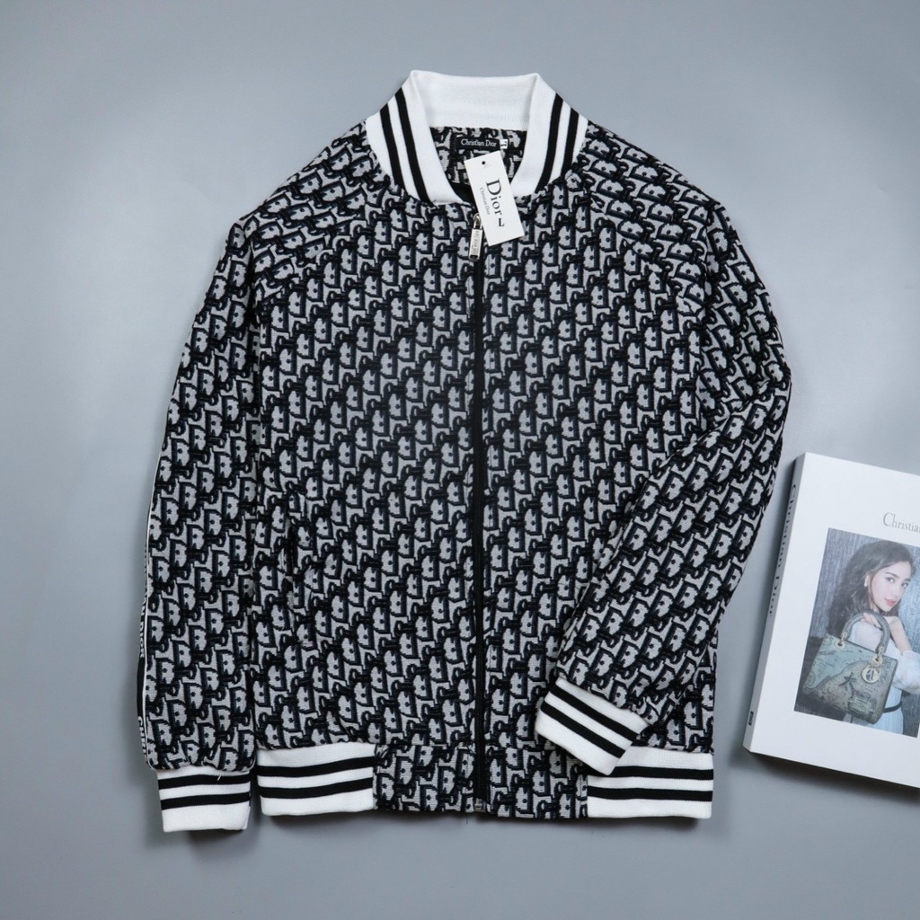 Áo khoác nam/nữ thoáng mát vào hè ,giữ ấm vào đông phông cách trẻ trung chất cotton cao cấp giá rẻ