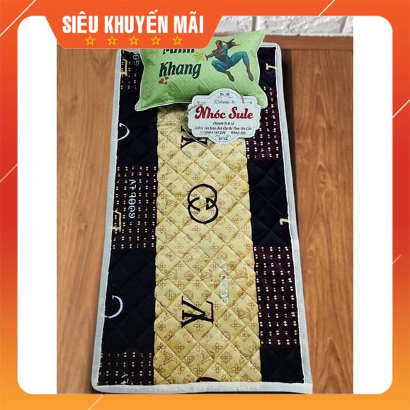 Thảm trải giường lưới cho bé đi học in tên theo yêu cầu Nhóc Sule