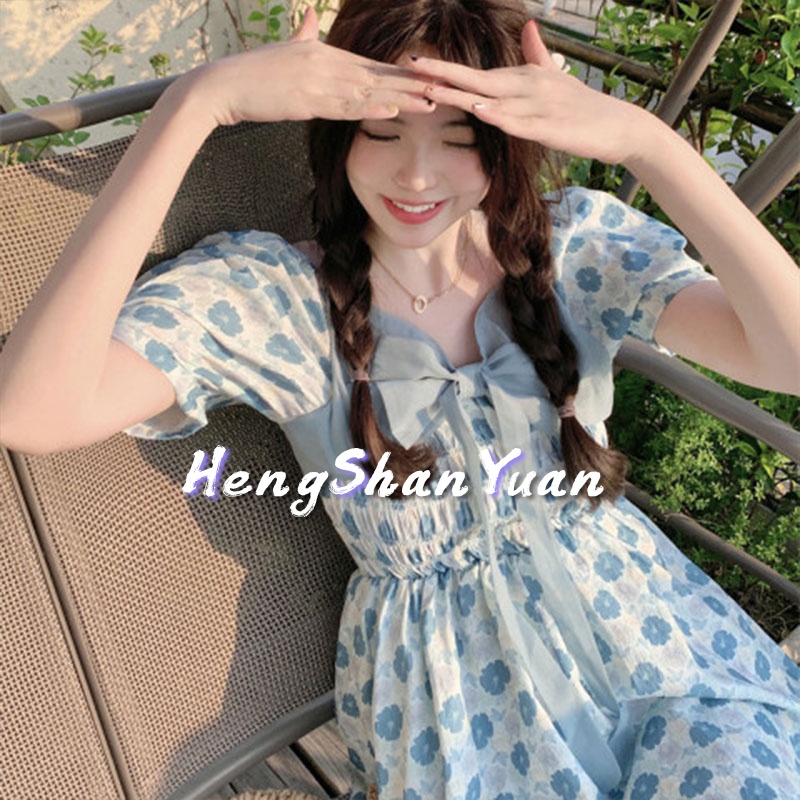 Đầm HENG SHAN YUAN tay phồng cổ vuông đính nơ họa tiết hoa ngọt ngào thời trang cho nữ