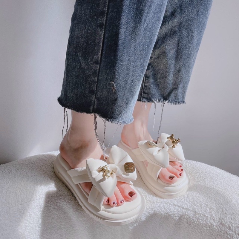 Dép bánh mì nơ gấu siêu xinh