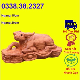 Tượng con trâu linh vật tuổi sửu chiều dài 15cm và 20cm được làm bằng gỗ hương nguyên khối