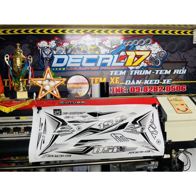 Tem chế exciter 150 trắng đen