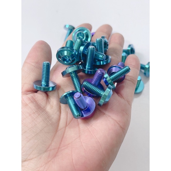 Ốc titan gr5 đầu dù size 4li 5li 6li áo Yamaha Honda đồng giá