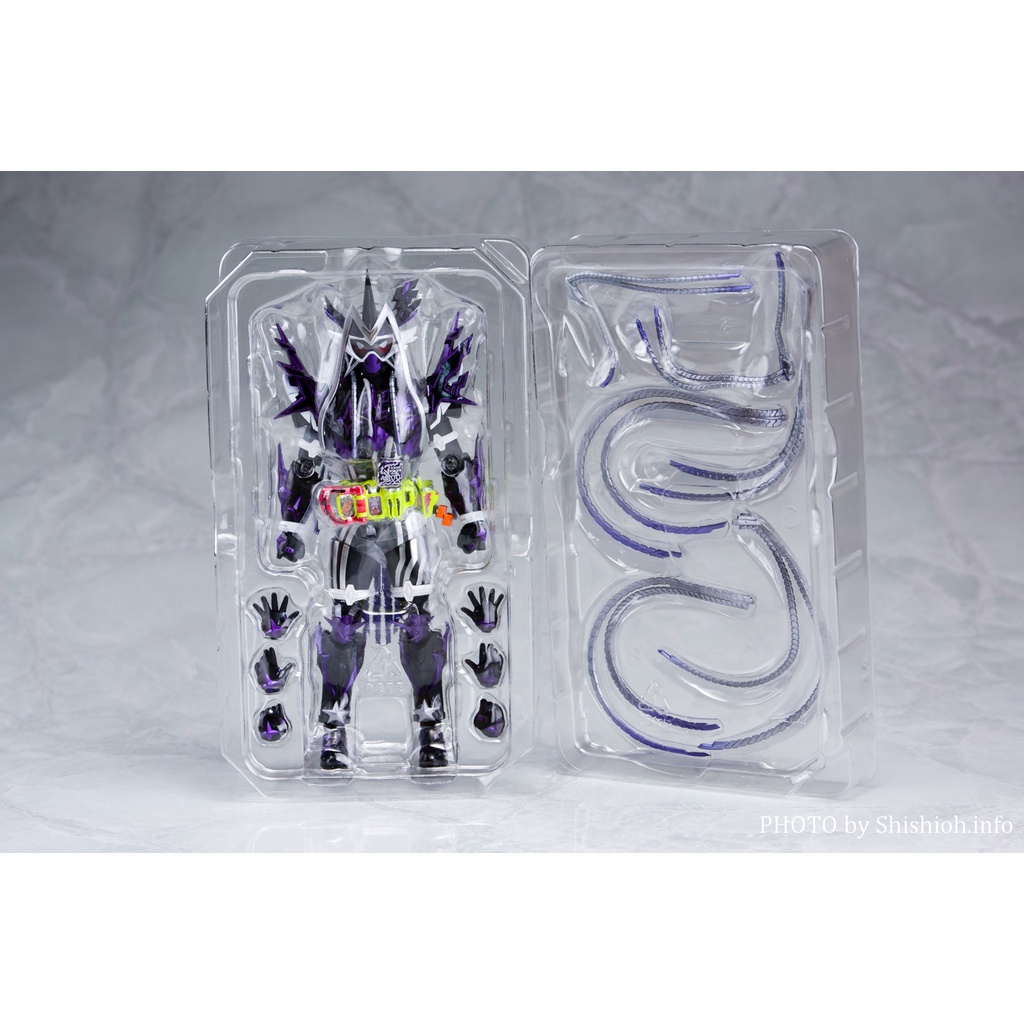 Mô hình S.H.Figuarts Kamen Rider Genm Musou Gamer - SHF Kamen Rider Ex-aid chính hãng