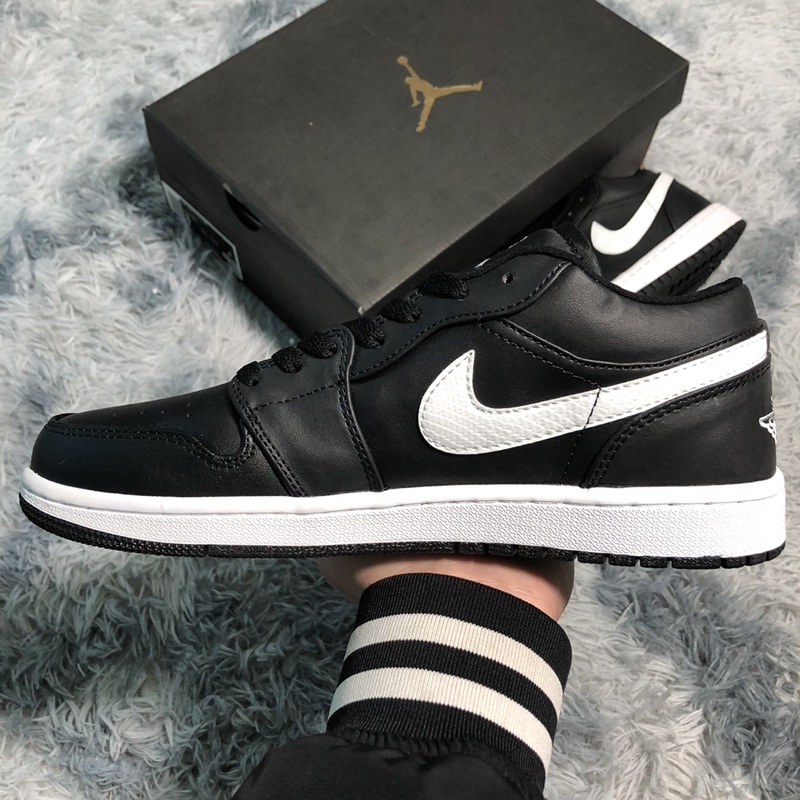 Giày thể thao nam nữ Jordan 1 Low Black White hàng 1:1 chuẩn