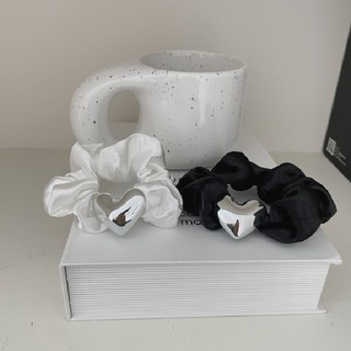 Cột tóc lụa hình tim Modleaf Sarang hairband Hàn Quốc