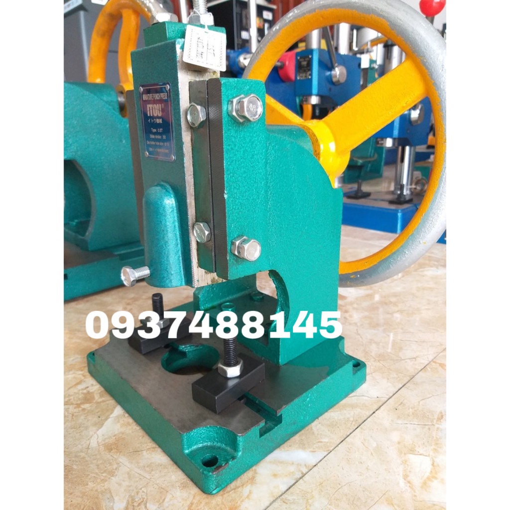 MÁY DẬP BÁNH ĐÀ MINI 0.5 TẤN