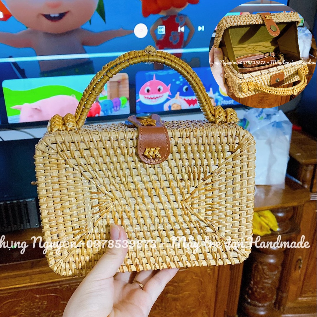 Túi xách mây tre đan, hình chữ nhật, có quai sách, kích thước 19x13h7, khóa bấm