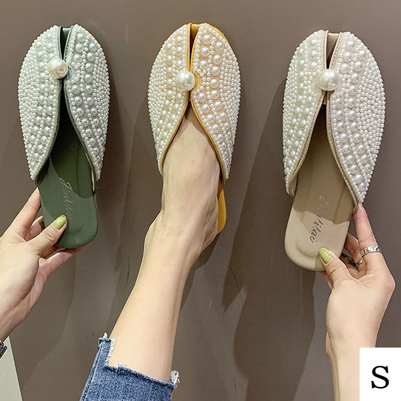 Dép Bít Mũi Đế Bằng Đính Hạt Ngọc Trai Phong Cách Mới Thời Trang Mùa Hè 2023