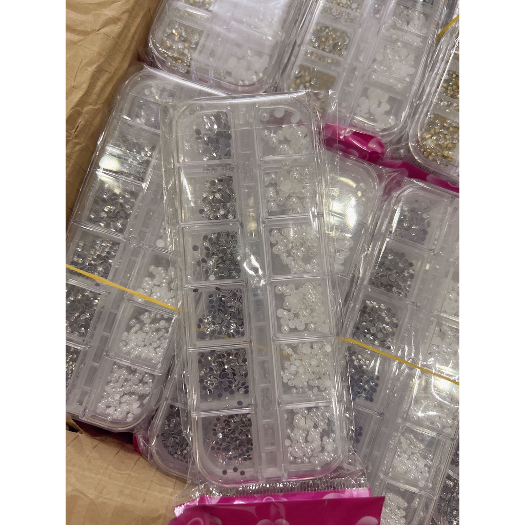 Charm nửa trang trí nail mix đá nhiều mẫu nhé ạ