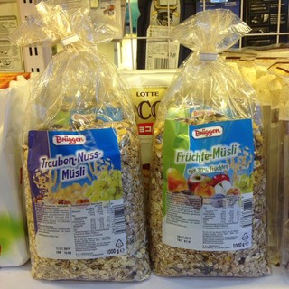 Ngũ cốc giảm cân không đường Bruggen Fruchte Musli Đức 1kg 30% Trái cây sấy