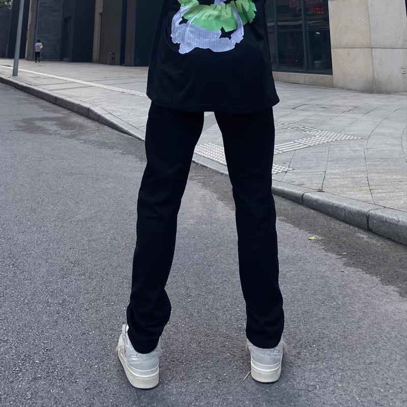 Quần jean khoá zip gối phong cách streetwear Quixotic