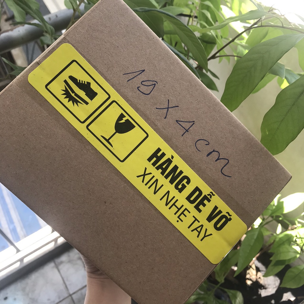 Tem nhãn dán cảnh báo hàng dễ vỡ có keo dán sẵn