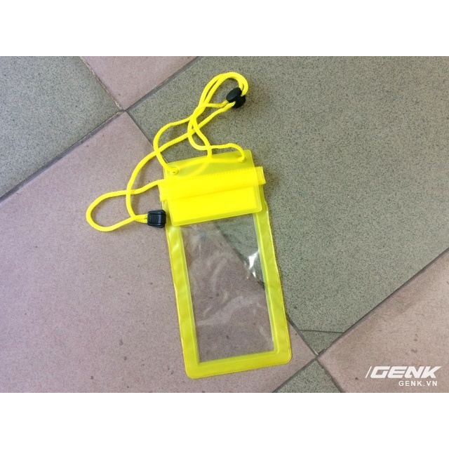 Túi nhựa hạn chế chống thấm nước mưa cho điện thoại, giao màu ngẫu nhiên