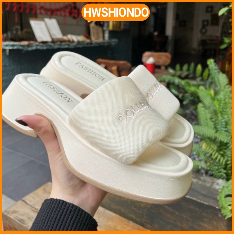 Dép Sandal nữ quai ngang thêu chữ Collection