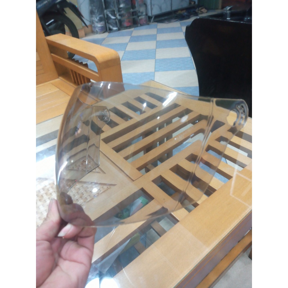 Kính thay thế mũ bảo hiểm 3/4 honda , grap , Royal M01