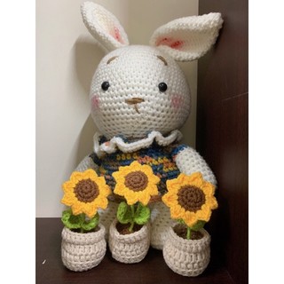 Chậu hoa hướng dương len handmade