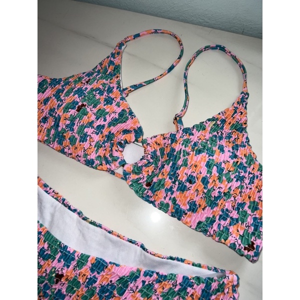 BIKINI HOA NHÍ HỒNG PHẤN