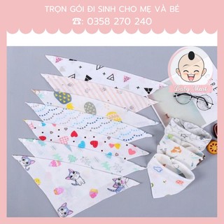 Yếm tam giác ăn dặm cotton cài nút cho bé