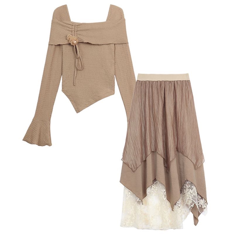 Sét áo dài tay ống loe kết hợp chân váy tua rua 2 lớp dáng dài