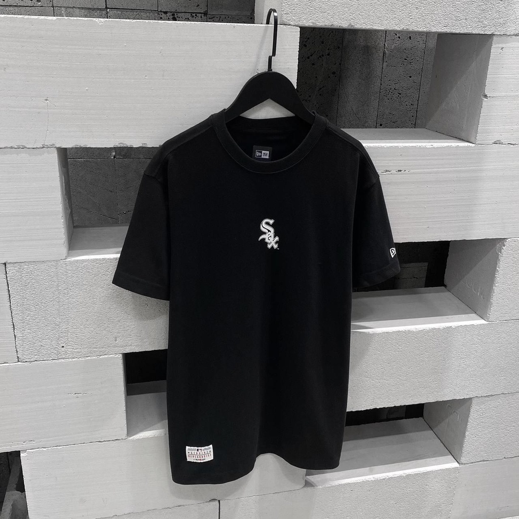 Áo Thun New Era Side Pocket Chicago White Sox Chính Hãng Shop Xam Store