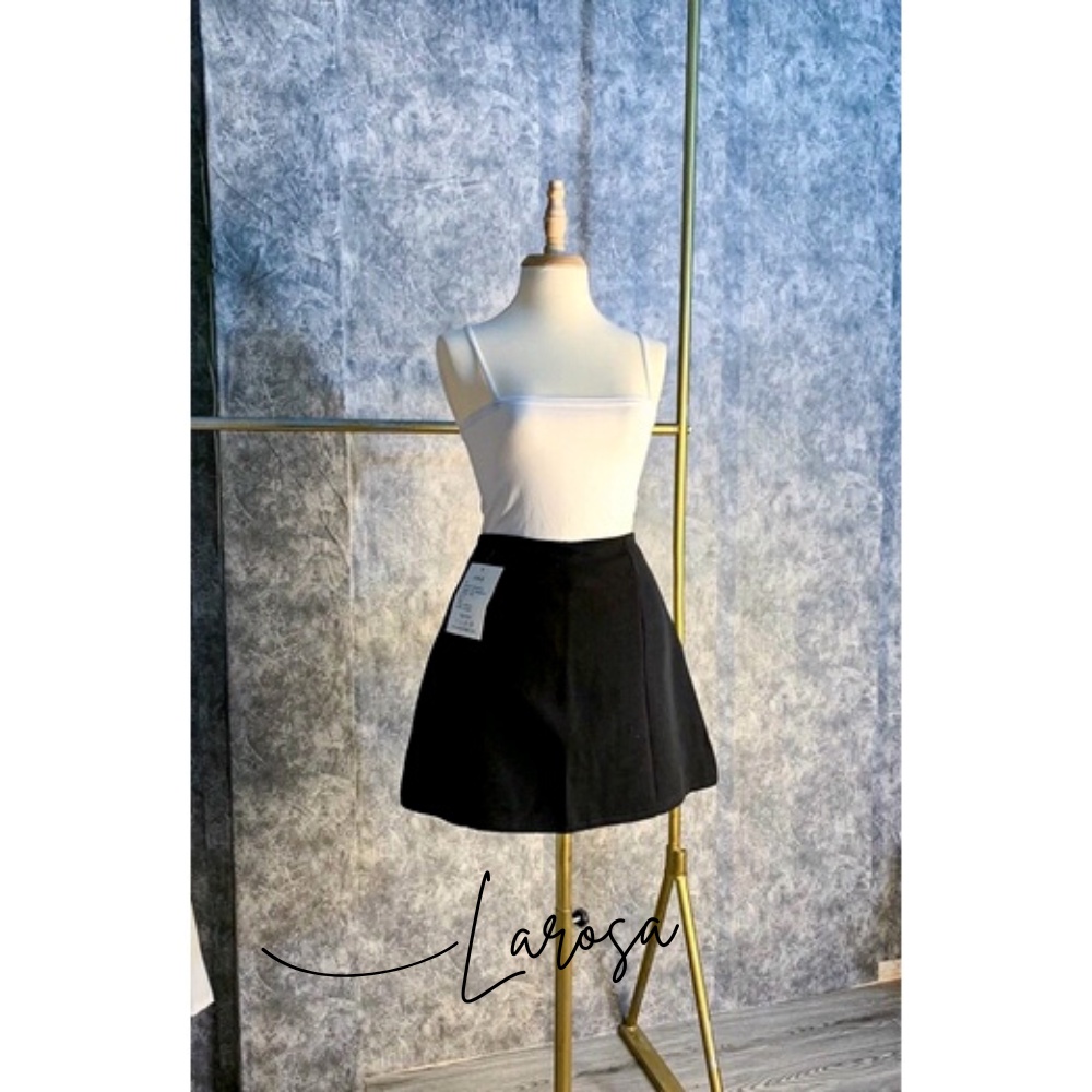 Chân váy , chân váy chữ A lưng cao dáng xoè màu đen vải tuyết mưa dày dặn khoá sau kèm quần trong phong cách hàn quốc