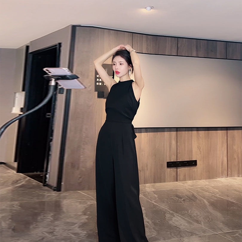 Jumpsuit Sát Nách Cổ Yếm Màu Đen Phong Cách Hàn Quốc Thời Trang Cao Cấp