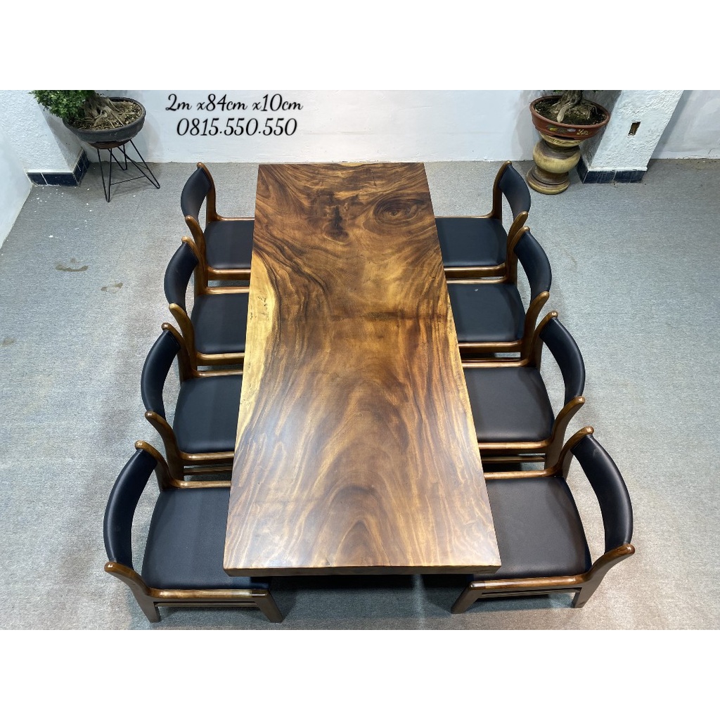 Bàn ăn gỗ me tây ,bàn ăn gỗ nguyên khối dày 10cm ngồi được 8-10 ghế, gỗ đã xử lý đạt tiêu chuẩn xuất khẩu