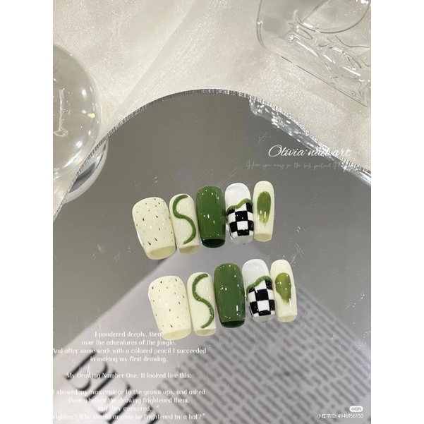 Nail box xanh