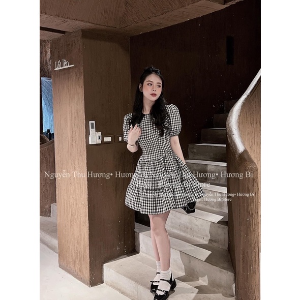 Váy Kẻ Xếp Tầng Phối Cổ Siêu Xinh Mã KV6