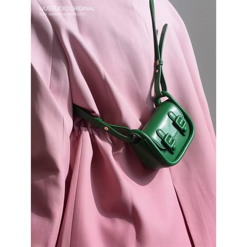 Túi đeo chéo nữ mini niche 2 nút dáng vuông màu pastel