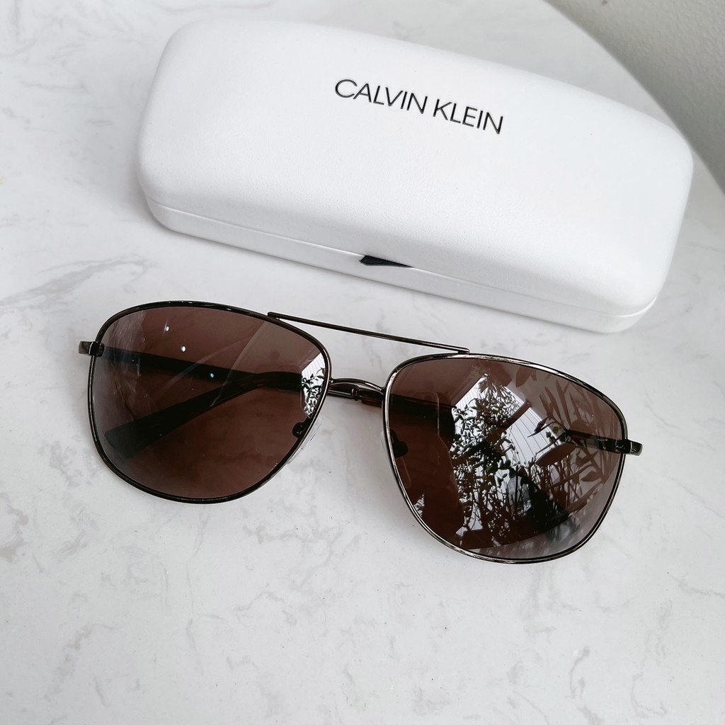 Kính mát nam Clavin Klein CK19137S 200 Brown fullbox