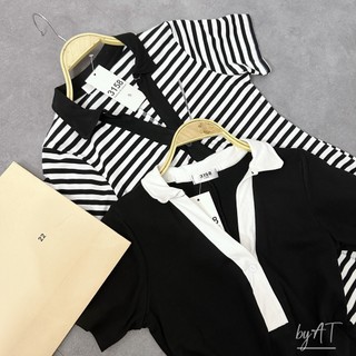 B871- VÁY SUÔNG ĐEN KẺ CỔ V