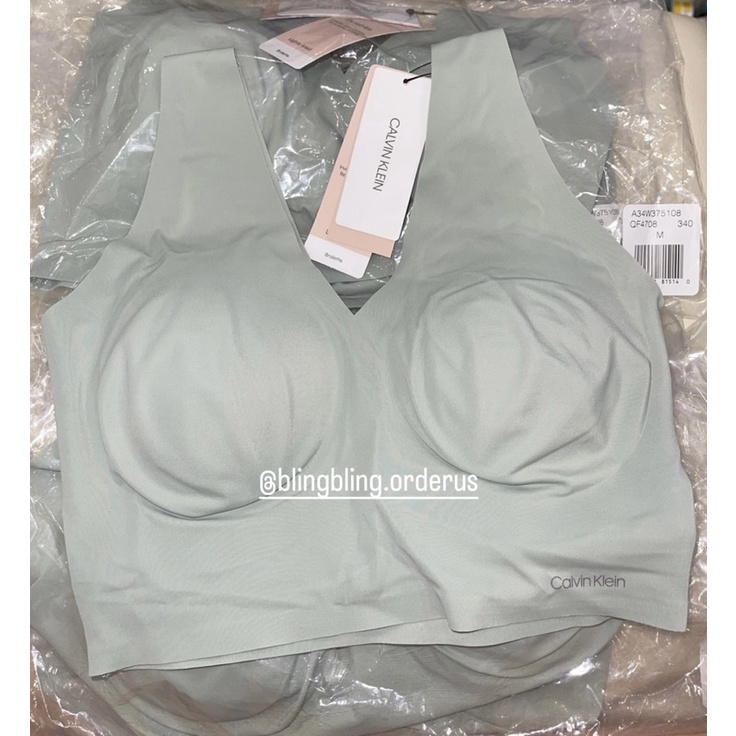 Áo lót Calvin Klein Invisibles Comfort Lightly Lined V-Neck Bralette $44
