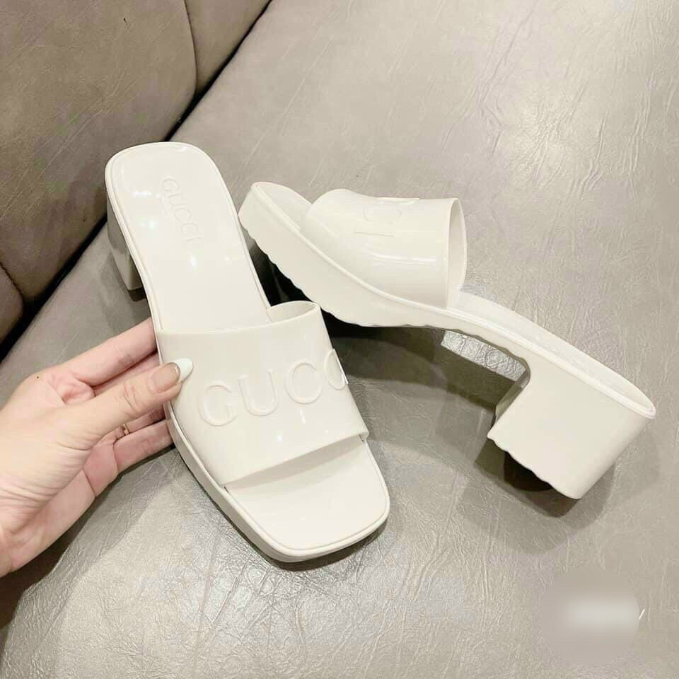guốc Gc nhựa thơm cao cấp, siêu bền, form đẹp, mix đồ xinh hết nấc.