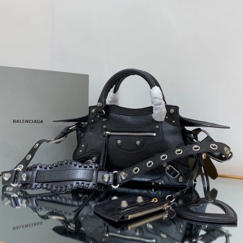 Túi xách balenciaga size 25,9 cm, túi da thật full box chuẩn đẹp như hình