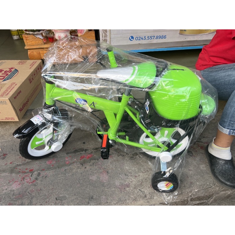 Xe đạp 12 inch cho bé - xanh lá