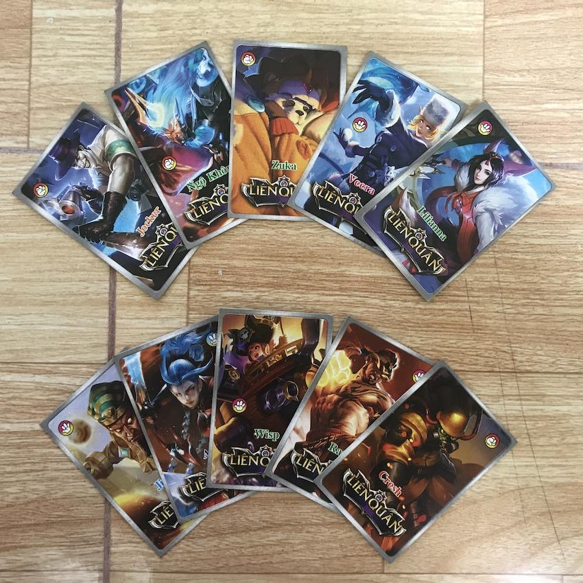 Bộ đồ chơi lá bài oan tù xì, bộ bài 55 lá mini poker hình ONE PIECE, POKEMON hất ảnh, lia ảnh tuổi thơ