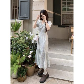 Váy kim xanh mint hoa nhí cổ v viền bèo tay cộc thân dưới đuôi cá