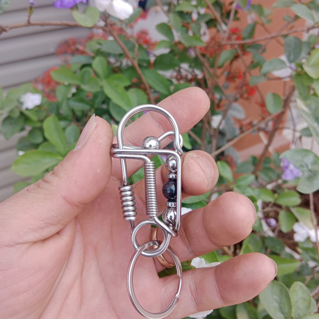 Móc khóa inox gắn đá bền đẹp độc lạ