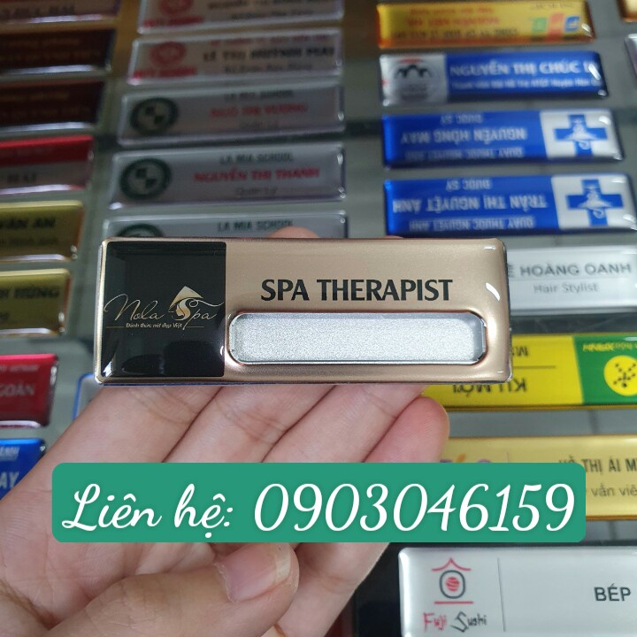 Bảng tên thay đeo áo mẫu SPA in theo yêu cầu