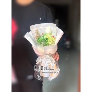 Bó hoa tulip mix sen đá và tú cầu tone xanh độc lạ