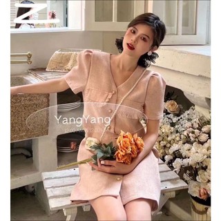 Váy yangyang cổ v tay bồng cộc 2 túi nắp ngực dọc cúc to