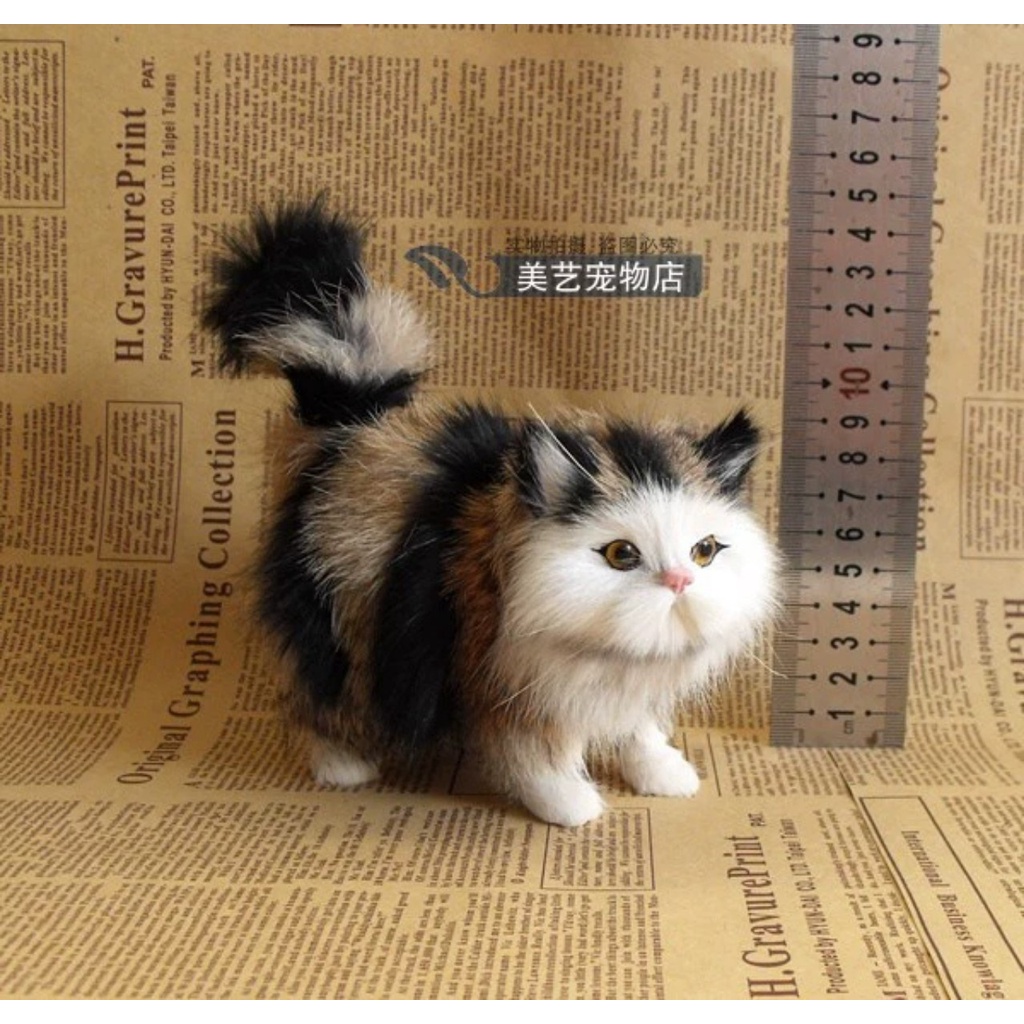 Đồ chơi mô hình mèo con