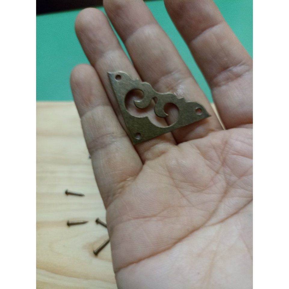 Bộ 4 Ke góc đồng thau bịt góc bằng đồng