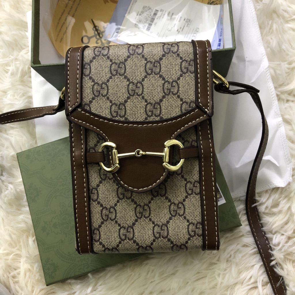 Túi đeo chéo dáng ngang sz 18cm full hộp siêu xinh