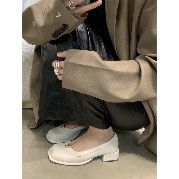 Búp bê gót vuông đính hoa trà da siêu mềm