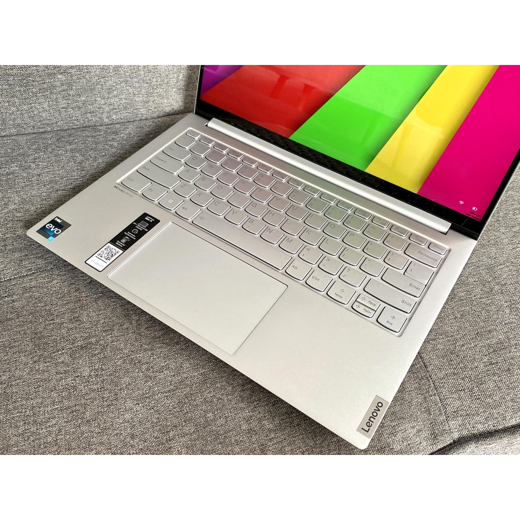 Laptop Lenovo Slim 7i Core i7-1260P l RAM 16G l SSD 512G l Màn 14" 2,8K IPS   Đẹp 99%.