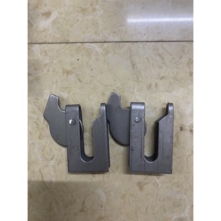 Khoá tự động / Chốt chuồng Heo